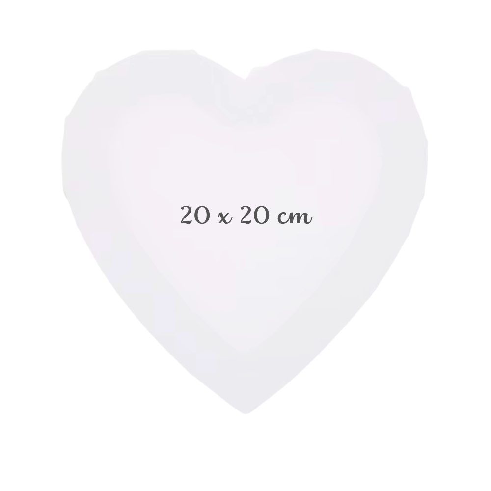 Detalle de bastidor corazón de madera con tela tensada y grapada